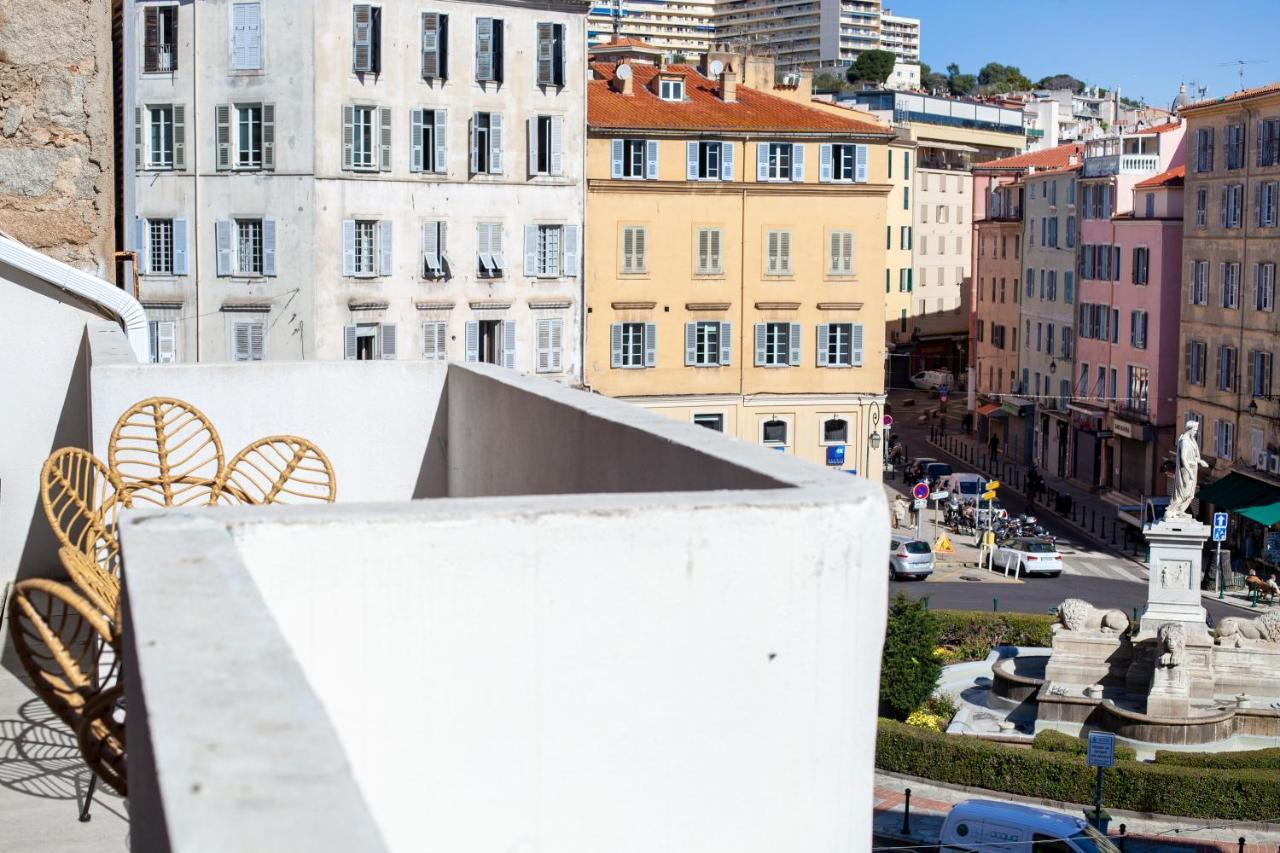 Les Suites R Bonaparte - Appartements De Standing Au Coeur De La Vieille Ville Pietonne Ajaccio  Dış mekan fotoğraf