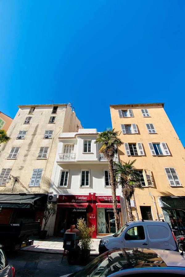 Les Suites R Bonaparte - Appartements De Standing Au Coeur De La Vieille Ville Pietonne Ajaccio  Dış mekan fotoğraf