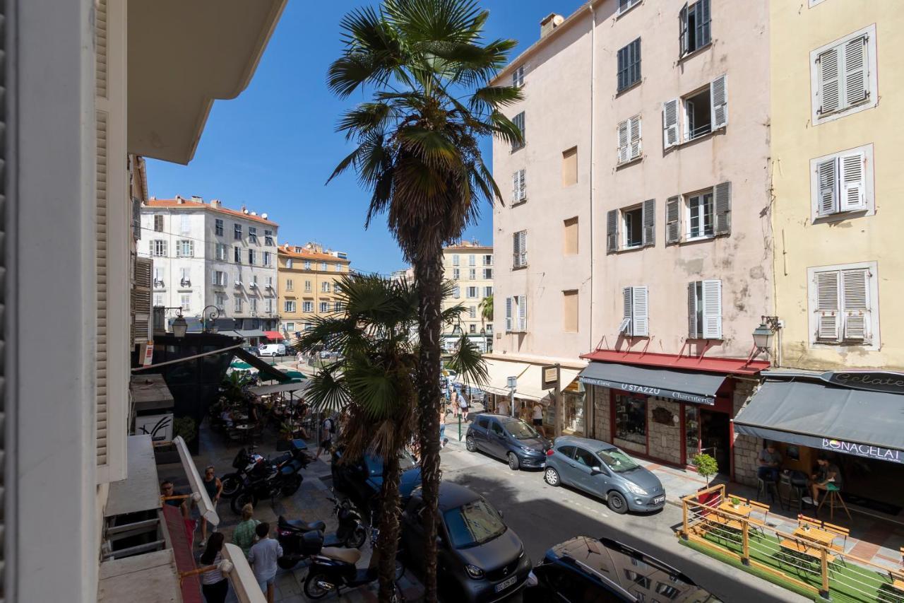 Les Suites R Bonaparte - Appartements De Standing Au Coeur De La Vieille Ville Pietonne Ajaccio  Dış mekan fotoğraf
