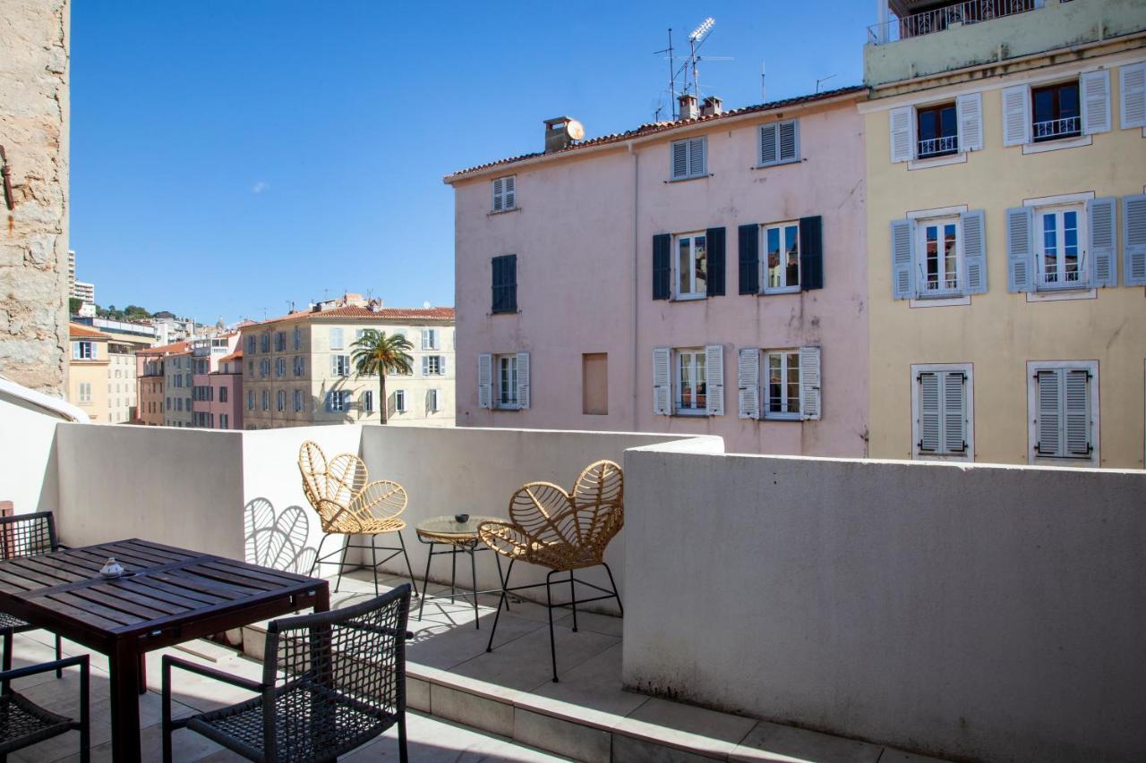 Les Suites R Bonaparte - Appartements De Standing Au Coeur De La Vieille Ville Pietonne Ajaccio  Dış mekan fotoğraf