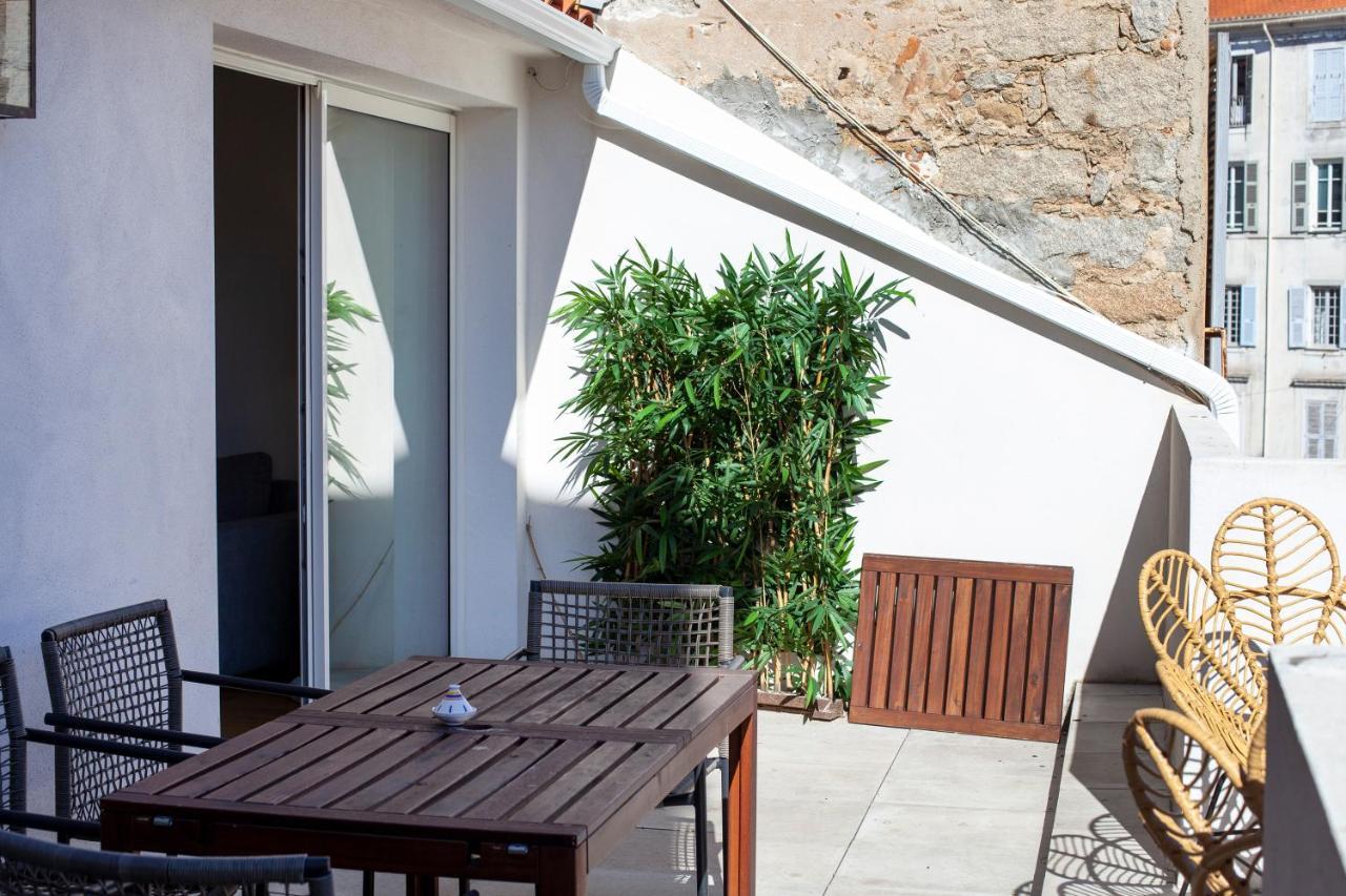 Les Suites R Bonaparte - Appartements De Standing Au Coeur De La Vieille Ville Pietonne Ajaccio  Dış mekan fotoğraf