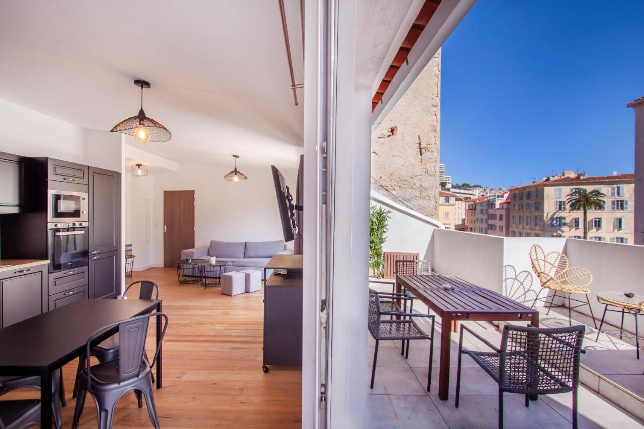 Les Suites R Bonaparte - Appartements De Standing Au Coeur De La Vieille Ville Pietonne Ajaccio  Dış mekan fotoğraf